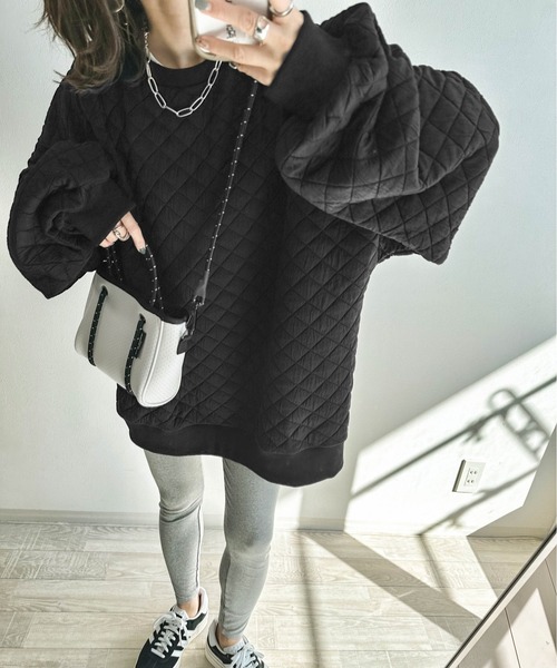 AMELY(エミリー)の「キルティングトップス(スウェット・レディース・ブラック/アイボリー/カーキ/ベージュ・フリー)」の14枚目の写真