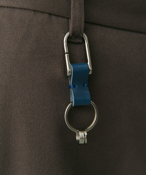 URBAN RESEARCH DOORS（アーバンリサーチドアーズ）の「カラビナキーリング（その他小物・メンズ・オレンジ/ネイビー/ダークブラウン/ホワイト/ブラック・-）」の7枚目の写真