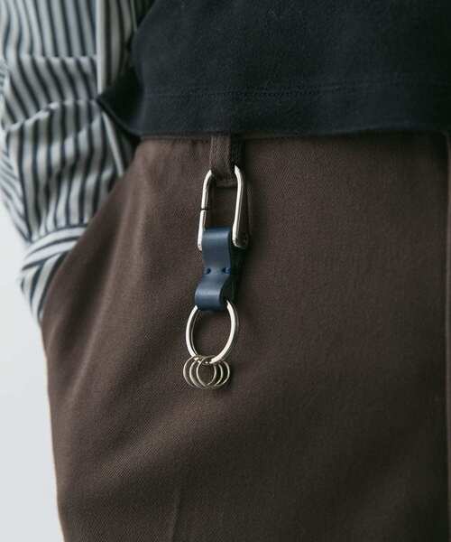 URBAN RESEARCH DOORS（アーバンリサーチドアーズ）の「カラビナキーリング（その他小物・メンズ・オレンジ/ネイビー/ダークブラウン/ホワイト/ブラック・-）」の8枚目の写真