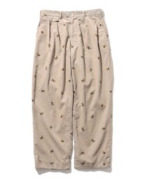 Clarks（クラークス）の「END. × Clarks ORIGINALS × BEAMS PLUS / 2 Pleats Trousers Ski Trek Man Print（チノパンツ・メンズ）」