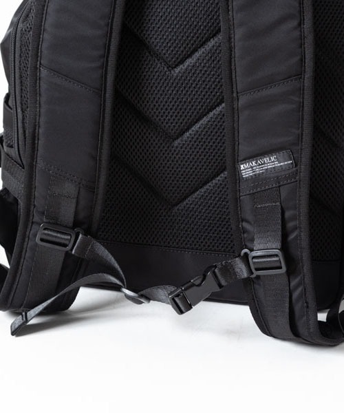 MAKAVELIC(マキャベリック)の「GRACE DOUBLE POCKET BACKPACK/ バックパック / リュックサック(バックパック/リュック・メンズ・ブラック・FREE)」の3枚目の写真