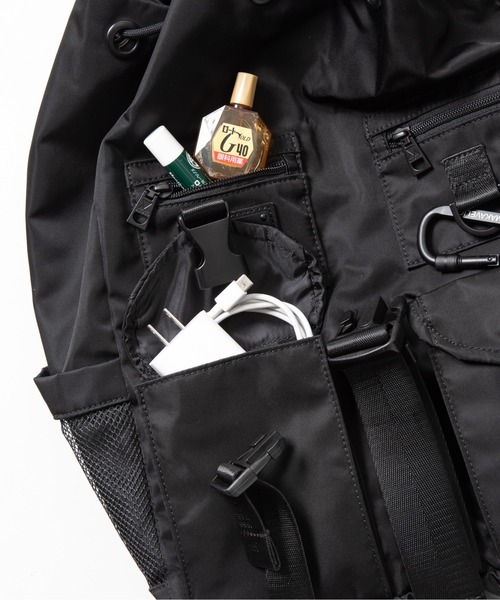 MAKAVELIC(マキャベリック)の「GRACE DOUBLE POCKET BACKPACK/ バックパック / リュックサック(バックパック/リュック・メンズ・ブラック・FREE)」の8枚目の写真