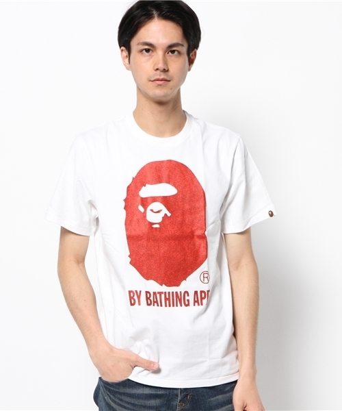 A BATHING APE（アベイシングエイプ）の「GLITTER BY BATHING TEE（Tシャツ/カットソー・メンズ・ホワイト×ブルー/ブラック×ゴールド/ブラック×ブルー/ブラック×シルバー/ホワイト×レッド/ホワイト×ゴールド/ブラック×レッド・X-LARGE/LARGE/MEDIUM/SMALL/XX-LARGE）」の2枚目の写真