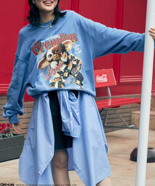 VENCEEXCHANGE（ヴァンスエクスチェンジ）の「GREMLINS グレムリン GIZMO ギズモ ロックプリントトレーナー（スウェット・メンズ・チャコールグレー/ライトグレー/ブルー系その他・M/L/LL）」の7枚目の写真