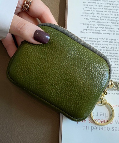 Pochi Pouch(ポチポーチ)の「Pochi Pouch/フェイク ソフトレザー ミニ ポーチ(コインケース・レディース・イエロー/ブラウン/ライトグリーン/ダークグリーン/グレイッシュブルー/アイボリー/ブラック/ライラック/ブラック系/ライラック系/グレー/カリビアンブルー/ワインレッド/カーキ/ピンク・FREE)」の7枚目の写真