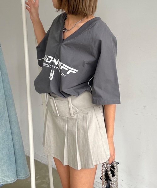 SHAGGIE（シャギー）の「オーバーサッカーユニフォームロゴナイロンTシャツ（Tシャツ/カットソー・レディース・チャコールグレー/ホワイト/グレー・FREE）」の8枚目の写真