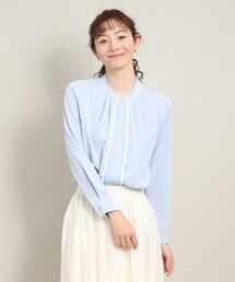 ◆【オフィスに／さらりとした肌触り／ジャケット合わせもきまる】配色タックブラウス