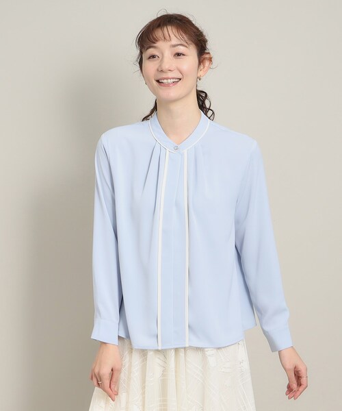 ITS'DEMO(イッツデモ)の「◆【オフィスに/さらりとした肌触り/ジャケット合わせもきまる】配色タックブラウス(シャツ/ブラウス・レディース・オフホワイト/サックスブルー/ブルー系その他・00)」の16枚目の写真