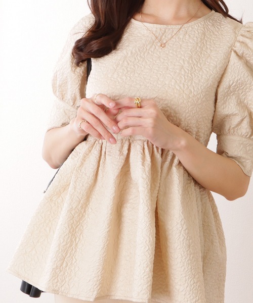 Lace Ladies(レースレディース)の「バックリボン 5分袖 パフスリーブ ペプラム トップス(その他トップス・レディース・グレー/アイボリー/ブラック/ベージュ・S/FREE)」の4枚目の写真