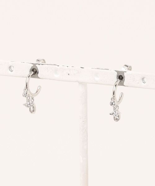 Vivienne Westwood（ヴィヴィアンウエストウッド）の「GALE EARRINGS