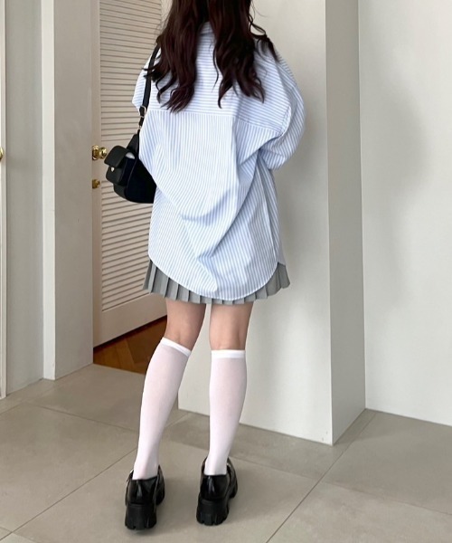 OLIVE des OLIVE(オリーブデオリーブ)の「カラフルストライプビッグシャツ 1041040080(シャツ/ブラウス・レディース・グレー/オフホワイト/サックスブルー/ピンク・FREE)」の17枚目の写真