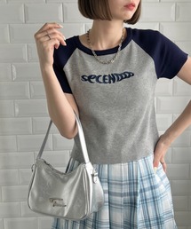 ソフトタッチロゴ刺繍ラグラントップス