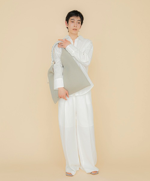 LE VERNIS(ル・ベルニ)の「LE VERNIS(ル・ベルニ)Paracord handle mesh bag(トートバッグ・レディース・イエロー/ネイビー/ベージュ/ブラウン/ブラック・FREE)」の13枚目の写真