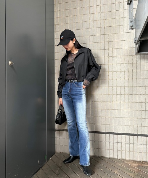 ISOOK(アイスー)の「【ISOOK / アイスー】カットアウトジップブルゾン / 肌見せ カットアウトデザイン ジップアップブルゾン(ブルゾン・レディース・ブラック/ホワイト・FREE)」の12枚目の写真