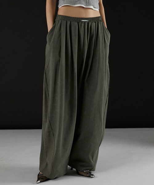 PRANK PROJECT（プランクプロジェクト）の「ボリュームジャージパンツ/ Volume Jersey Pants（ワンピース・レディース・アイボリー/カーキ/チャコールグレー・36/38）」の18枚目の写真