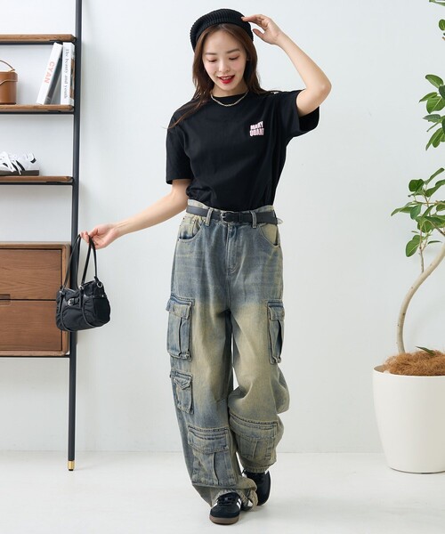 PUBLUX(パブリュクス)の「MARY QUANT × PUBLUX/マリークワント 花柄発泡プリントロゴTシャツ 限定展開(Tシャツ/カットソー・レディース・ネイビー/ホワイト/ブラック/オフホワイト・フリ-)」の7枚目の写真