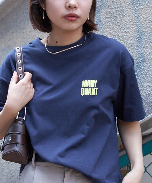 PUBLUX(パブリュクス)の「MARY QUANT × PUBLUX/マリークワント 花柄発泡プリントロゴTシャツ 限定展開(Tシャツ/カットソー・レディース・ネイビー/ホワイト/ブラック/オフホワイト・フリ-)」の22枚目の写真