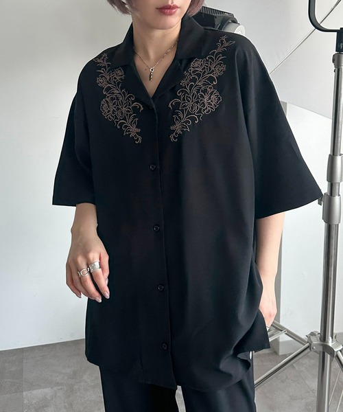 apres jour mignon（アプレジュールミニョン）の「刺繍開襟シャツ【ZOZOTOWN限定アイテム】（シャツ/ブラウス・レディース・ブラック/ブルー/チャコールグレー・X-LARGE/フリー）」の5枚目の写真