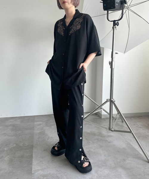 apres jour mignon（アプレジュールミニョン）の「刺繍開襟シャツ【ZOZOTOWN限定アイテム】（シャツ/ブラウス・レディース・ブラック/ブルー/チャコールグレー・X-LARGE/フリー）」の9枚目の写真
