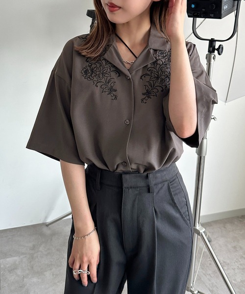 apres jour mignon（アプレジュールミニョン）の「刺繍開襟シャツ【ZOZOTOWN限定アイテム】（シャツ/ブラウス・レディース・ブラック/ブルー/チャコールグレー・X-LARGE/フリー）」の12枚目の写真