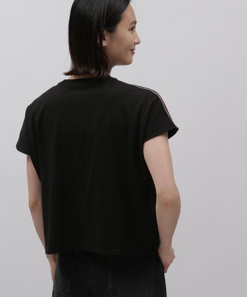 LAKOLE（ラコレ）の「袖ラインTEE / 115151（Tシャツ/カットソー・レディース・ブラック/ネイビー/オフホワイト・SMALL/MEDIUM）」の17枚目の写真