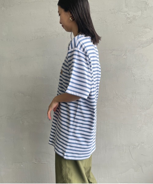 Carhartt WIP（カーハートダブリューアイピー）の「[carhartt WIP/カーハートダブリューアイピー] ワンポイントロゴ ボーダーポケットTシャツ（Tシャツ/カットソー・レディース・ブルー/ブラック・M/L）」の17枚目の写真