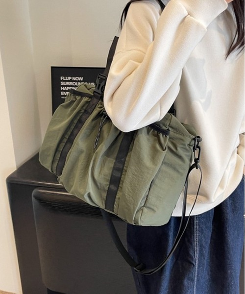 lit.Cy(リットシー)の「2way ドロストボストンバッグ スポーツバッグ トラベルバッグ(ボストンバッグ・レディース・ブラック/ブラウン/オフホワイト/カーキ・FREE)」の19枚目の写真