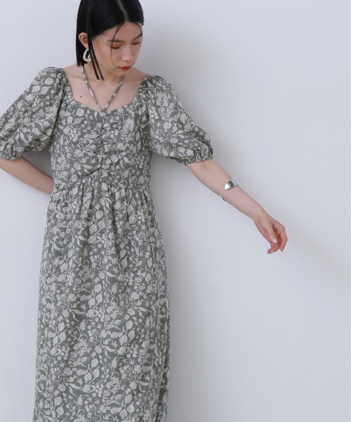 N.（N. Natural Beauty Basic）（エヌエヌナチュラルビューティーベーシック）の「◆ホルターネックプリントワンピース《S Size Line》（ワンピース・レディース・ブラウン系その他/ブラック系その他/グリーン系その他・SMALL/MEDIUM）」の3枚目の写真