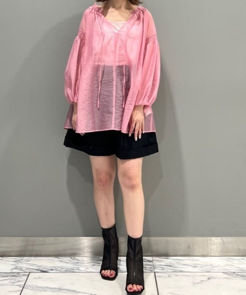 JILL STUART(ジルスチュアート)の「ウォーターリぺレントショートパンツ(その他パンツ・レディース・ベージュ/ブラック・4/2)」の4枚目の写真