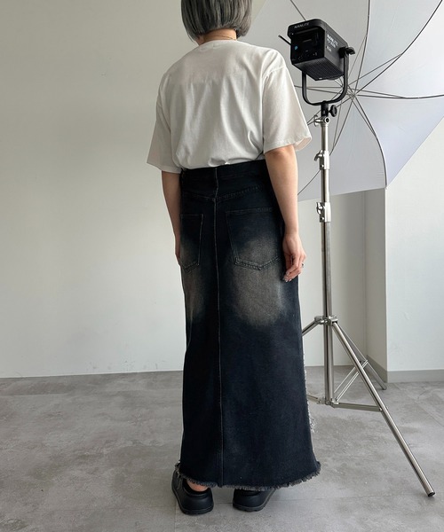 apres jour mignon（アプレジュールミニョン）の「オーバーダイダメージジップデニムスカート【ZOZOTOWN限定アイテム】（デニムスカート・レディース・ネイビー/インディゴブルー/ブラック系その他・SMALL/X-LARGE/MEDIUM）」の18枚目の写真