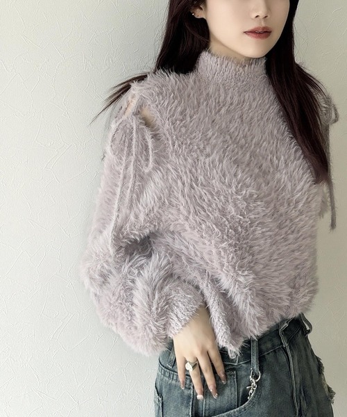mily bilet(ミウィビレット)の「【mily bilet】冬も、ちらっと女性らしい肌見せ。肩スリットシャギーニットプルオーバー(ニット/セーター・レディース・チャコールグレー/ピンクベージュ/アイボリー/グレイッシュブルー・X-LARGE/LARGE/MEDIUM/SMALL)」の18枚目の写真