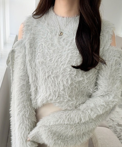 mily bilet(ミウィビレット)の「【mily bilet】冬も、ちらっと女性らしい肌見せ。肩スリットシャギーニットプルオーバー(ニット/セーター・レディース・チャコールグレー/ピンクベージュ/アイボリー/グレイッシュブルー・X-LARGE/LARGE/MEDIUM/SMALL)」の15枚目の写真