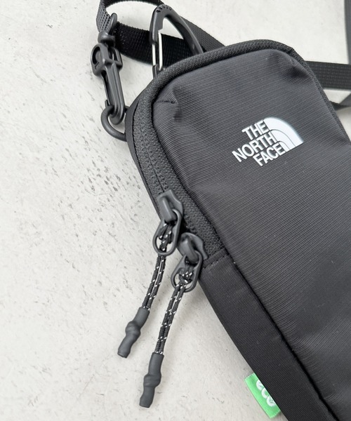 THE NORTH FACE（ザノースフェイス）の「国内未発売 THE NORTH FACE(ザ・ノースフェイス)/4WAY カラビナ付 ミニマルチポーチ ショルダー スマホショルダー 財布 ポーチ サコッシュ トレッキングポーチ/MULTI TREKKING POUCH（ショルダーバッグ・レディース・グリーン/レッド/ブラック/ブルー/イエロー/サンドベージュ/グレー・FREE）」の10枚目の写真