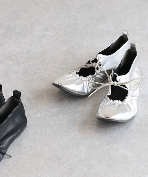 cepo（セポ）の「〈軽量〉リボンギャザー・ラウンドトゥフラットバレエシューズ（バレエシューズ・レディース・ブラック/シルバー・M/L）」の9枚目の写真