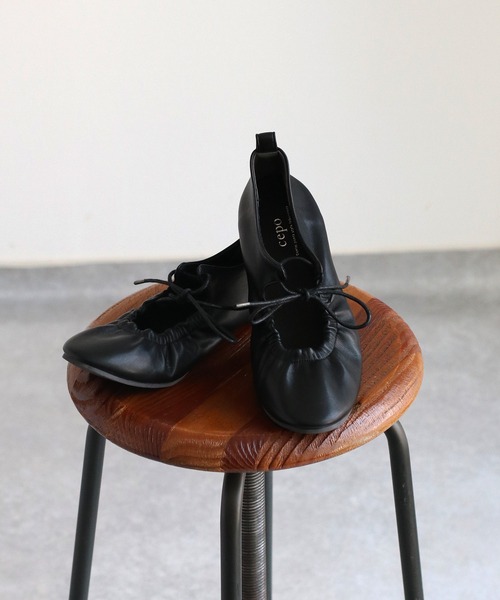 cepo（セポ）の「〈軽量〉リボンギャザー・ラウンドトゥフラットバレエシューズ（バレエシューズ・レディース・ブラック/シルバー・M/L）」の11枚目の写真