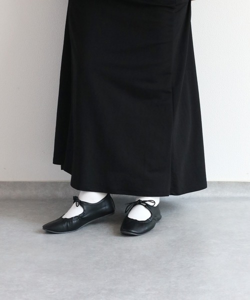 cepo（セポ）の「〈軽量〉リボンギャザー・ラウンドトゥフラットバレエシューズ（バレエシューズ・レディース・ブラック/シルバー・M/L）」の16枚目の写真