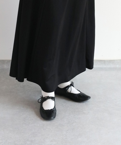 cepo（セポ）の「〈軽量〉リボンギャザー・ラウンドトゥフラットバレエシューズ（バレエシューズ・レディース・ブラック/シルバー・M/L）」の17枚目の写真