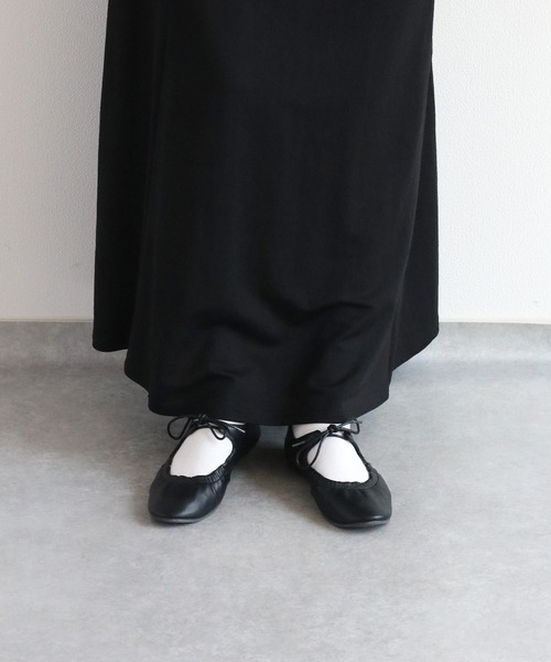 cepo（セポ）の「〈軽量〉リボンギャザー・ラウンドトゥフラットバレエシューズ（バレエシューズ・レディース・ブラック/シルバー・M/L）」の18枚目の写真