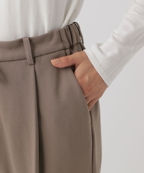 Elura（エルーラ）の「＜レギュラー／低身長サイズ＞サマ見えリラクシーテーパードパンツ/131592（その他パンツ・レディース・ブラック/ブラウン系その他4/ブルー/イエロー/ネイビー/ブルー系その他5/オフホワイト/オレンジ・SMALL/MEDIUM/Ws S/LARGE/Ws M/X-LARGE）」の21枚目の写真