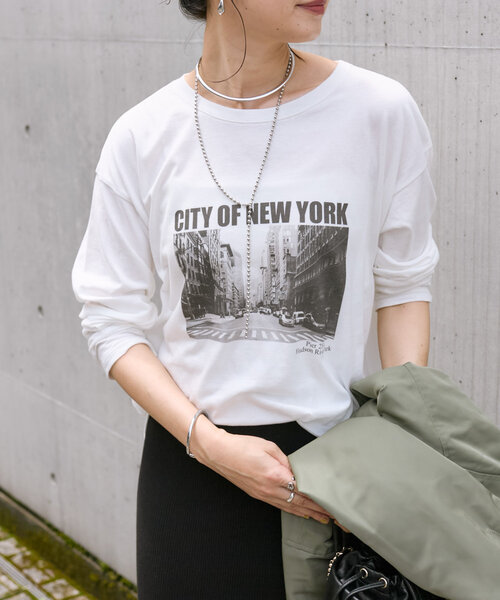 RIVE DROITE(リヴドロワ)の「【コーデのポイントに】NYフォトロンTee(Tシャツ/カットソー・レディース・ホワイト/グレー・FREE)」の7枚目の写真