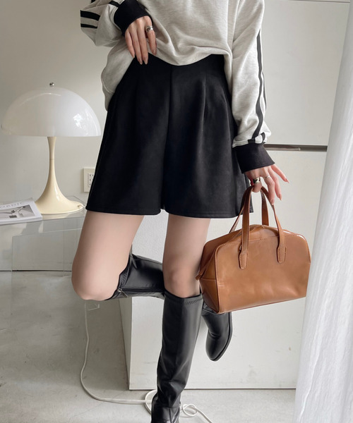 Ada.(エイダ)の「スエードライク ベーシックハーフパンツ(その他パンツ・レディース・ブラウン/チャコール/ブラック/グレー系その他・FREE)」の6枚目の写真