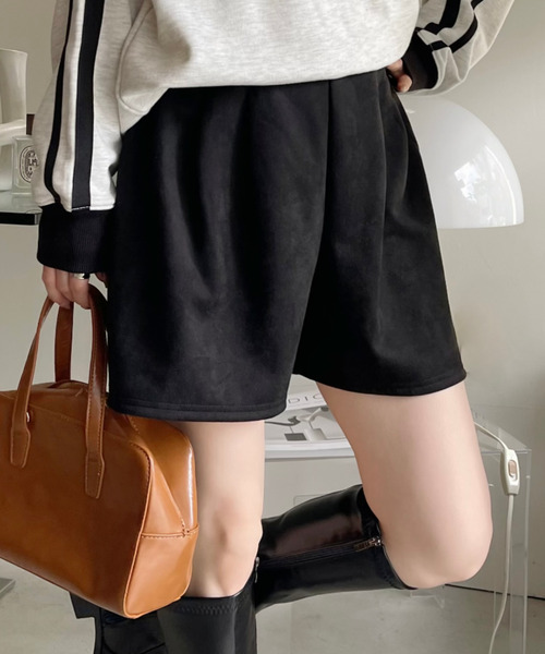 Ada.(エイダ)の「スエードライク ベーシックハーフパンツ(その他パンツ・レディース・ブラウン/チャコール/ブラック/グレー系その他・FREE)」の7枚目の写真