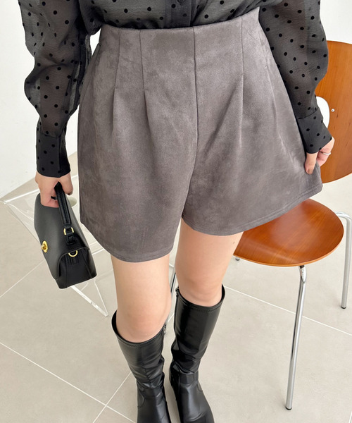 Ada.(エイダ)の「スエードライク ベーシックハーフパンツ(その他パンツ・レディース・ブラウン/チャコール/ブラック/グレー系その他・FREE)」の12枚目の写真