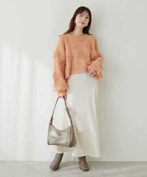 natural couture（ナチュラルクチュール）の「もしゃもしゃフラワーライクショートニット（ニット/セーター・レディース・オフホワイト/チャコールグレー/オレンジ/モカ/ピンク/レッド系その他・FREE）」の17枚目の写真