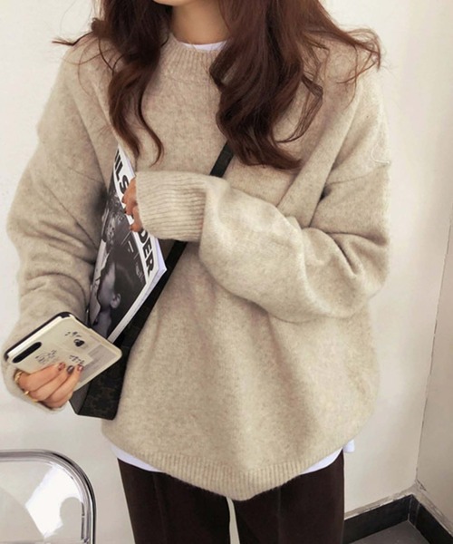 Girly Doll(ガーリードール)の「オーバーサイズニット(ニット/セーター・レディース・キャメル/ベージュ/ネイビー/パープル/イエロー/ブラック・F)」の2枚目の写真