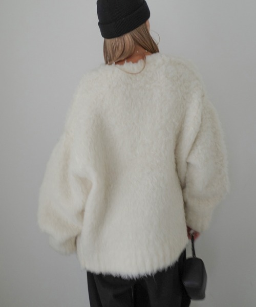 HEILIS(ヘイリス)の「【大人気!HIT ITEM!】【新色追加】《hideka select》シャギーニットルーズVネックカーディガン / アイボリー グレー グリーン ピンク ブルー イエロー ホワイト エアリー 秋服 冬服 ニットカーディガン羽織りアウター 韓国 保温 ガーリー シャギー プードル モンスター 長袖 トップス(カーディガン/ボレロ・レディース・イエロー/グレー/ブルー/グリーン/ピンク/アイボリー・FREE)」の16枚目の写真