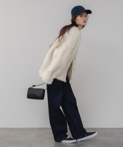 HEILIS(ヘイリス)の「【大人気!HIT ITEM!】【新色追加】《hideka select》シャギーニットルーズVネックカーディガン / アイボリー グレー グリーン ピンク ブルー イエロー ホワイト エアリー 秋服 冬服 ニットカーディガン羽織りアウター 韓国 保温 ガーリー シャギー プードル モンスター 長袖 トップス(カーディガン/ボレロ・レディース・イエロー/グレー/ブルー/グリーン/ピンク/アイボリー・FREE)」の11枚目の写真