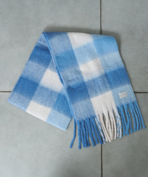 Actually（アクチュアリー）の「ブークレブロックチェックストール（ストール/ショール・レディース・ブルー/イエロー・フリー）」の13枚目の写真