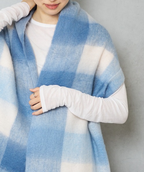 Actually（アクチュアリー）の「ブークレブロックチェックストール（ストール/ショール・レディース・ブルー/イエロー・フリー）」の4枚目の写真