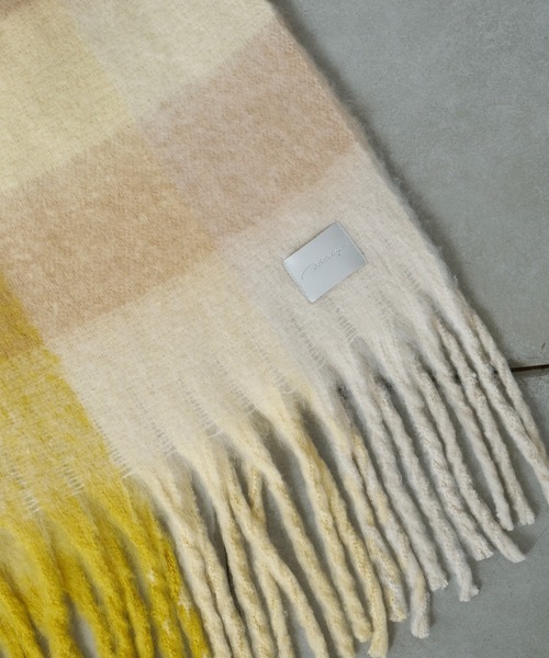 Actually（アクチュアリー）の「ブークレブロックチェックストール（ストール/ショール・レディース・ブルー/イエロー・フリー）」の9枚目の写真